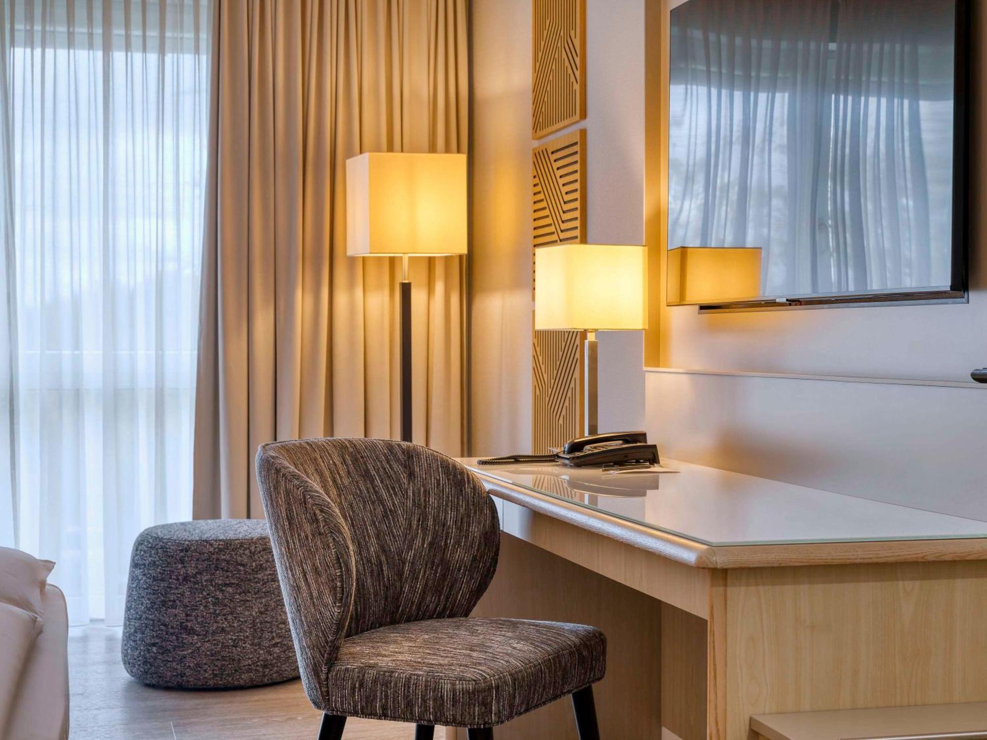 Mercure Düsseldorf Kaarst Exterior foto